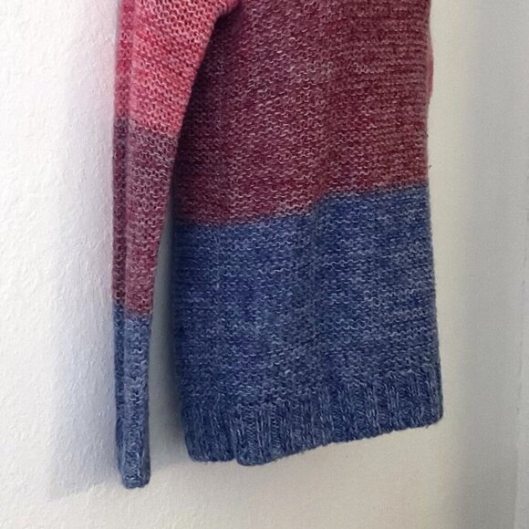 FOREVER 21 COLOR BLOCK SWEATER LIKE NEW - Picture 7 of 16